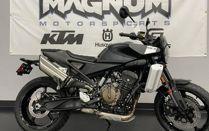 2025 Husqvarna SVARTPILEN 801