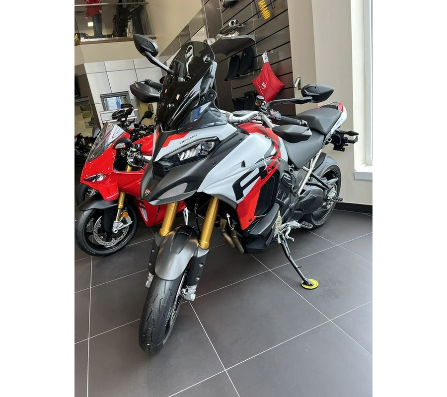 2025 Ducati Multistrada V4 RS