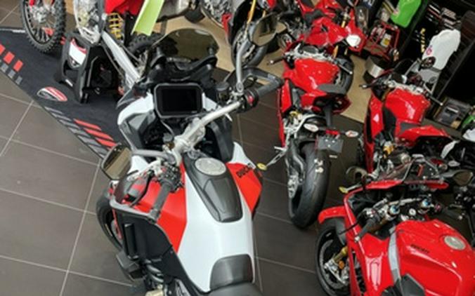 2025 Ducati Multistrada V4 RS