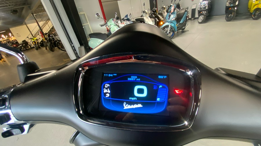 2022 Vespa Primavera 150 S