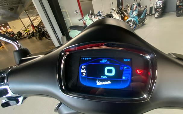 2022 Vespa Primavera 150 S