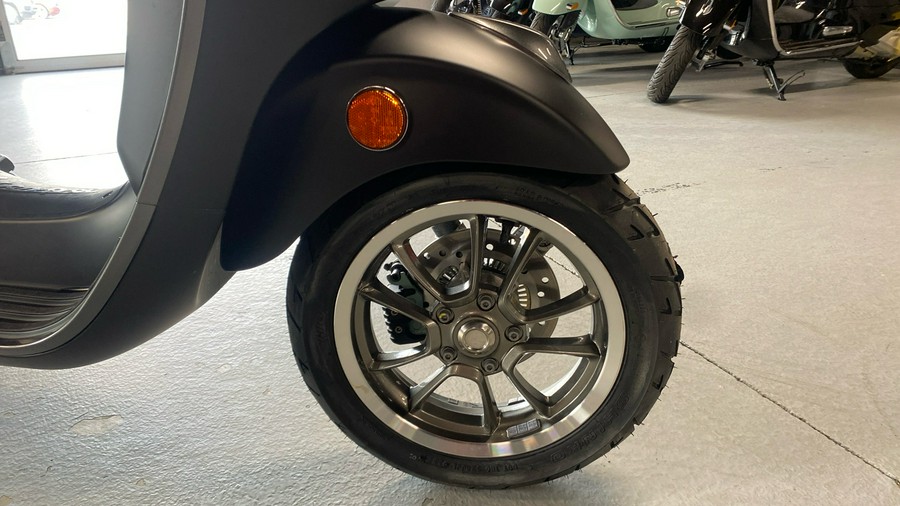 2022 Vespa Primavera 150 S