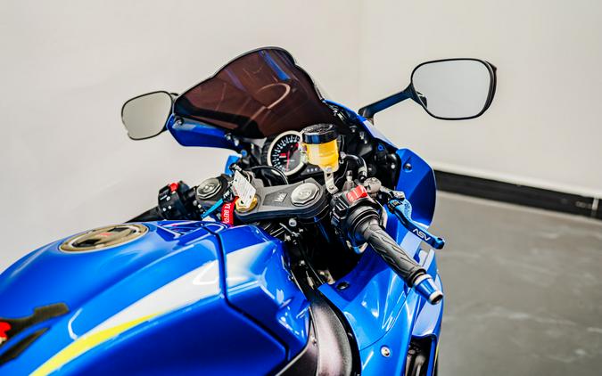 2016 Suzuki Motor of America Inc. GSX-R1000
