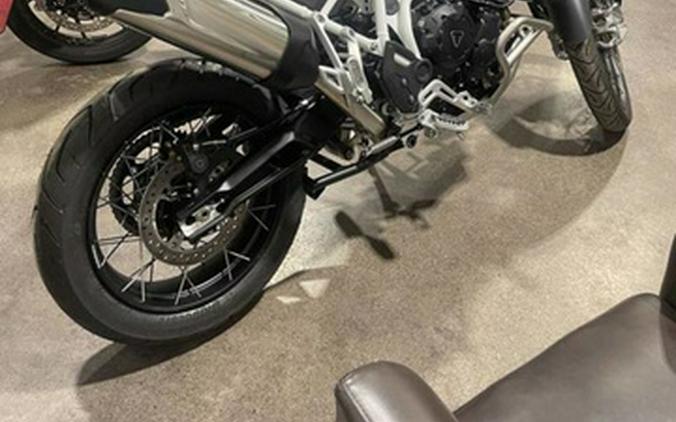 2025 Triumph Tiger 900 Rally Pro Matte Khaki Green / Matte Phan