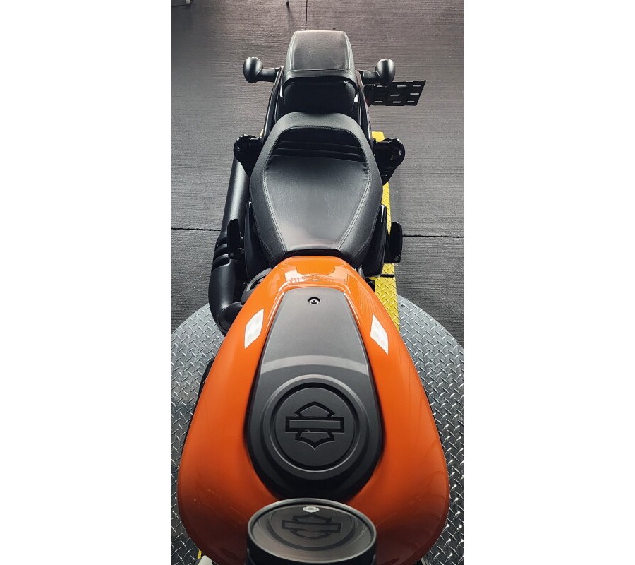 2024 Nightster™ Special RH975S