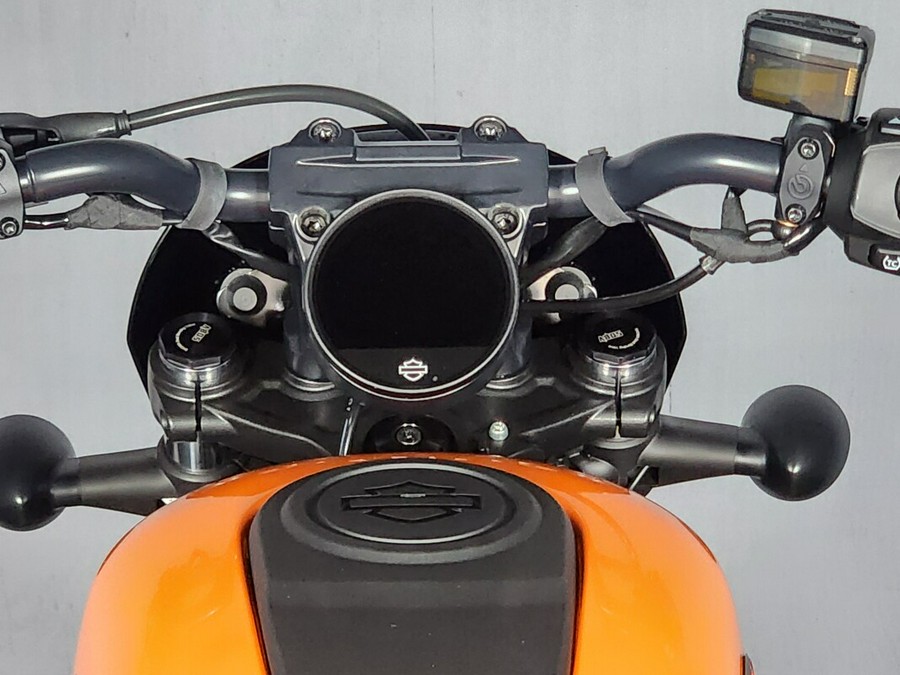 2024 Nightster™ Special RH975S