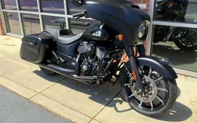 2025 Indian Motorcycle Chieftain® Dark Horse® with PowerBand Audio Package