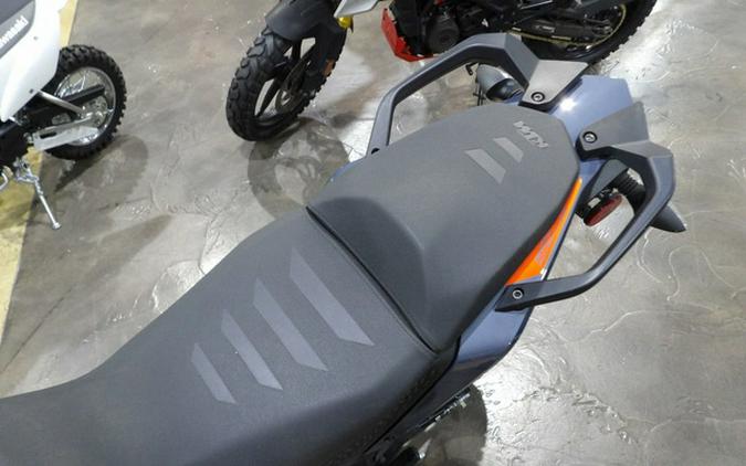 2022 KTM Adventure 390
