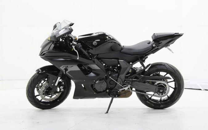 2025 Yamaha YZF R7