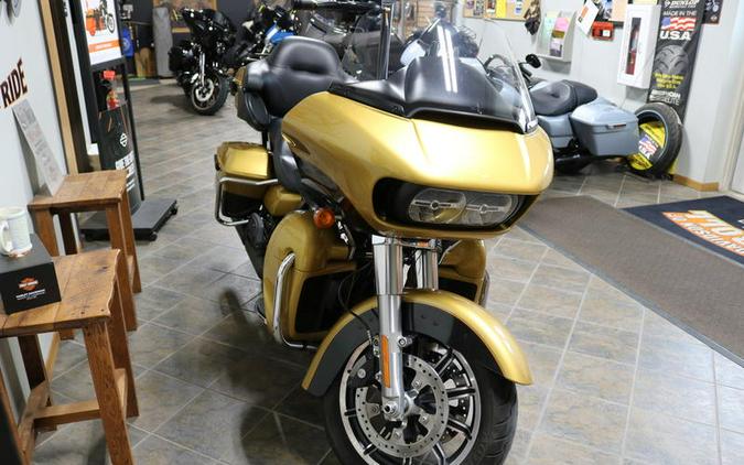 2017 Harley-Davidson® FLTRU - Road Glide® Ultra