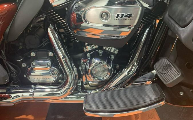 2024 Harley-Davidson Tri-Glide Ultra FLHTCUTG