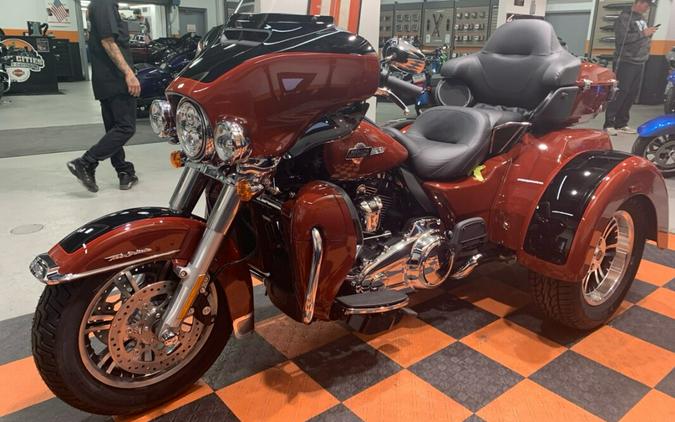 2024 Harley-Davidson Tri-Glide Ultra FLHTCUTG