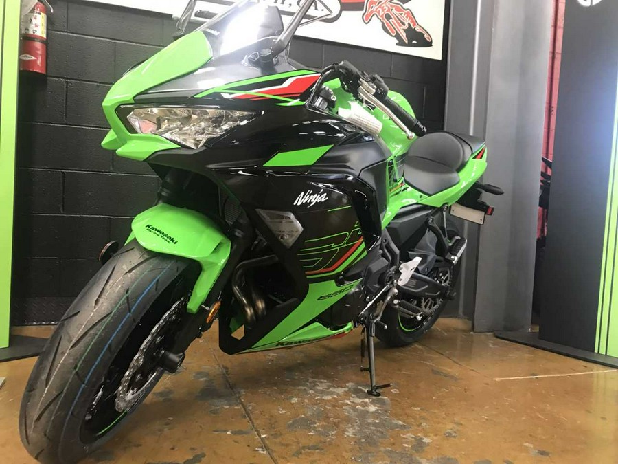 2024 KAWASAKI NINJA 650 ABS KRT EDITION