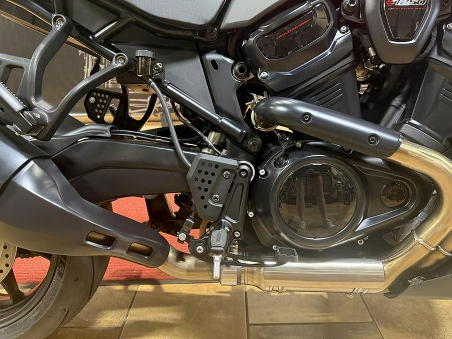 2025 Harley-Davidson® RA1250ST - Pan America® 1250 ST