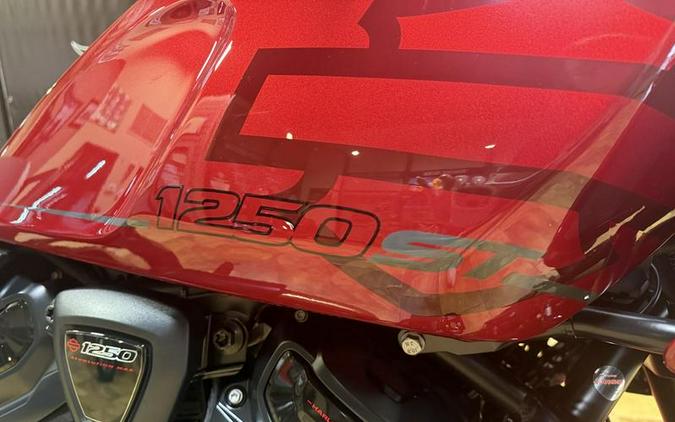 2025 Harley-Davidson® RA1250ST - Pan America® 1250 ST