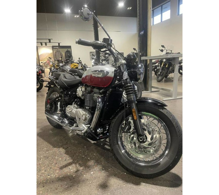 2025 Triumph Bonneville Speedmaster Snowdonia Cranberry Red