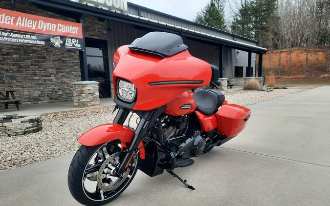 2026 Harley-Davidson® Street Glide® Blood Orange Black Trim