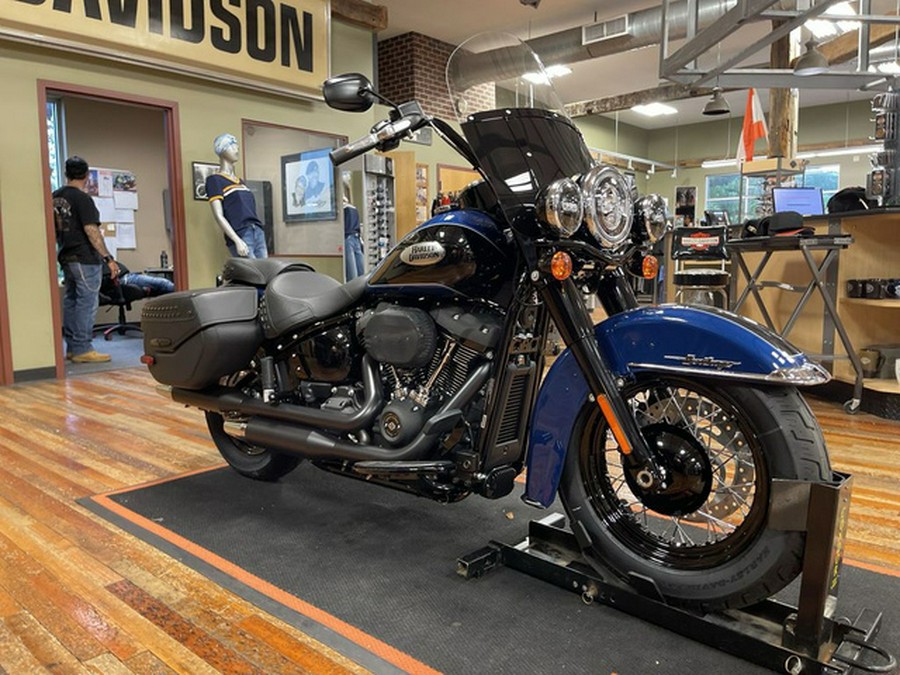 2022 Harley-Davidson Softail FLHCS - Heritage Classic 114