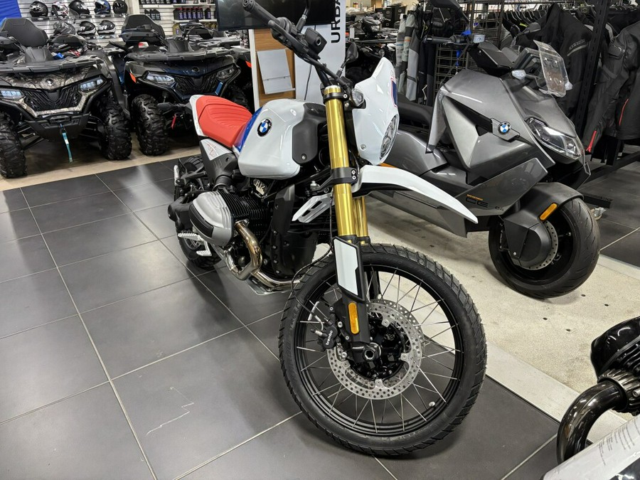 2026 BMW Motorrad R 12 G/S FREE LIFETIME POWERTRAIN WARRANTY