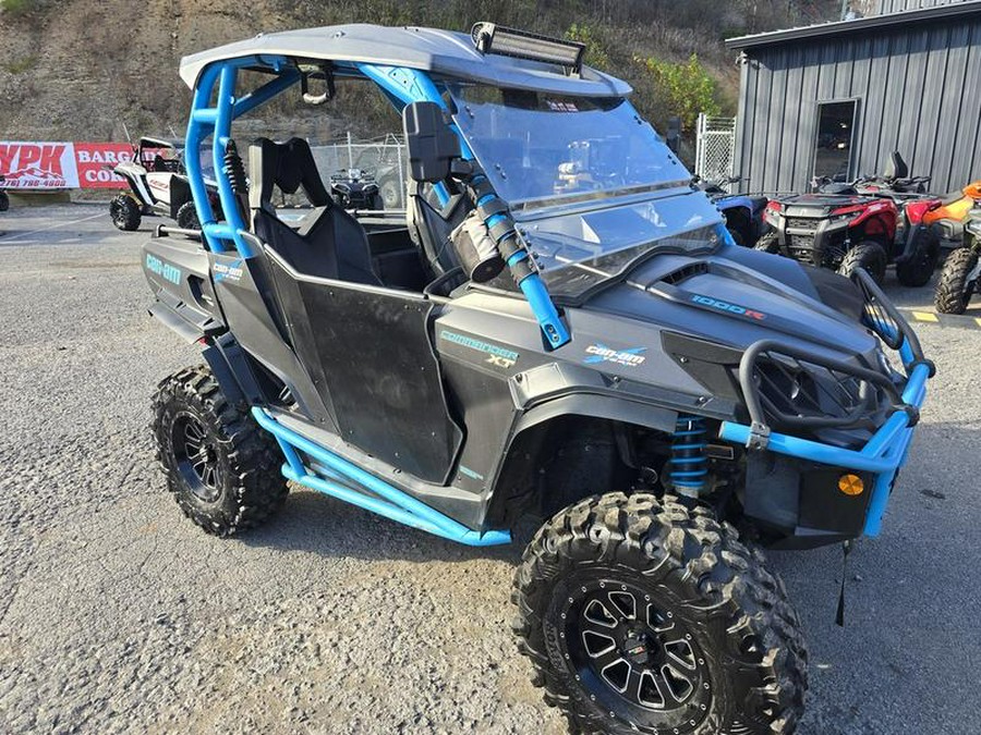 2019 Can-Am® Commander™ XT™ 1000R Carbon Black & Octane Blue