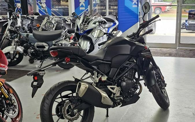 2025 Honda CB300R ABS