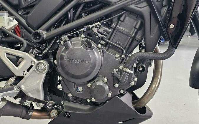 2025 Honda CB300R ABS