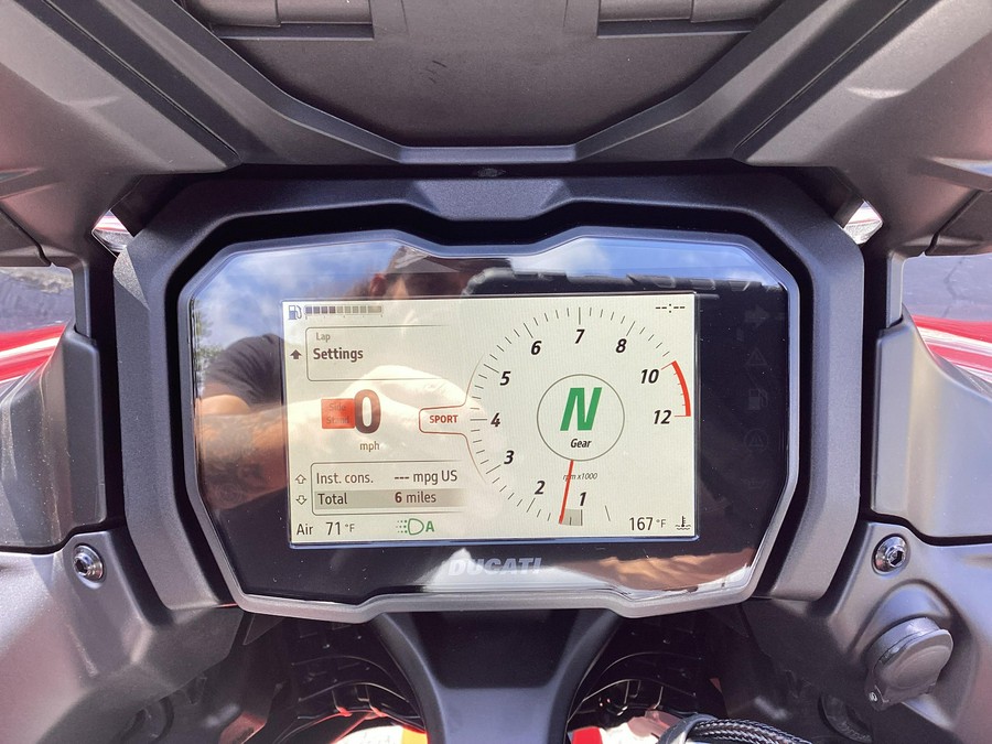 2026 Ducati MULTISTRADA V4