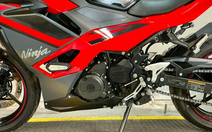2025 Kawasaki Ninja® 500 SE ABS