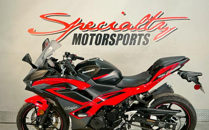 2025 Kawasaki Ninja® 500 SE ABS