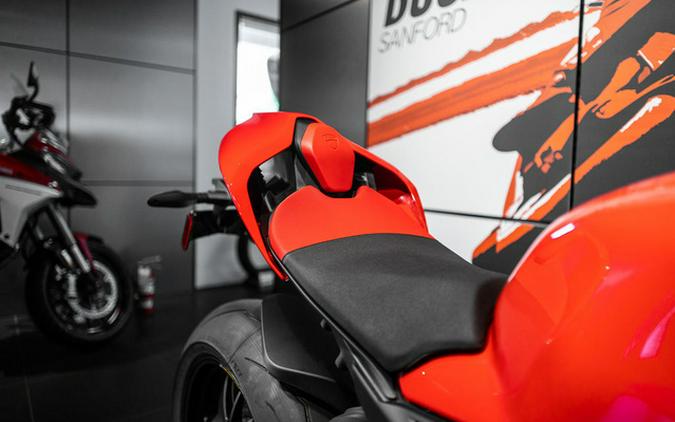 2024 Ducati Panigale V4 S Red