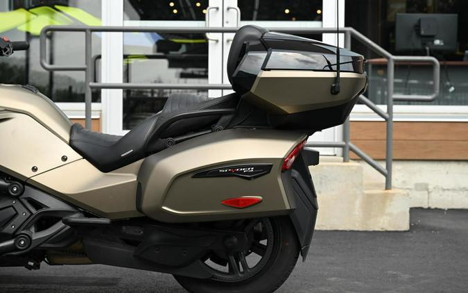 2021 Can-Am® Spyder® F3 Limited Dark