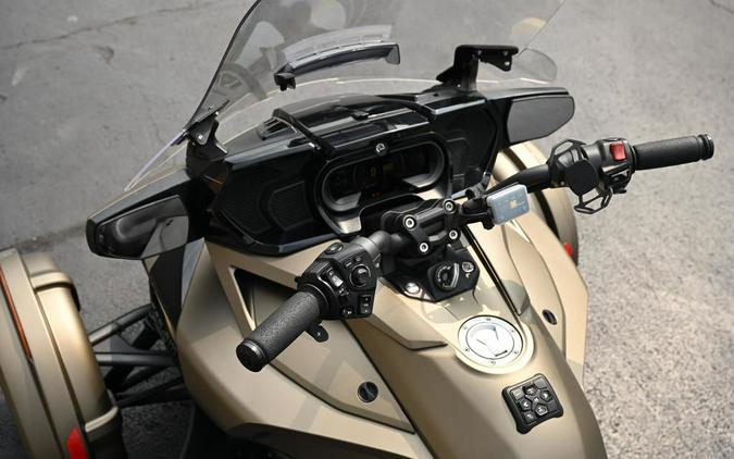 2021 Can-Am® Spyder® F3 Limited Dark