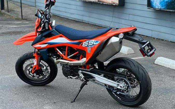 2023 KTM 690 SMC R