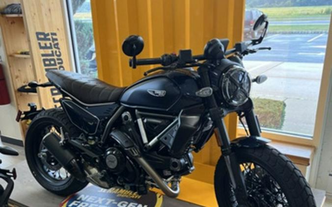 2025 Ducati Scrambler Nightshift 800 Nightshift