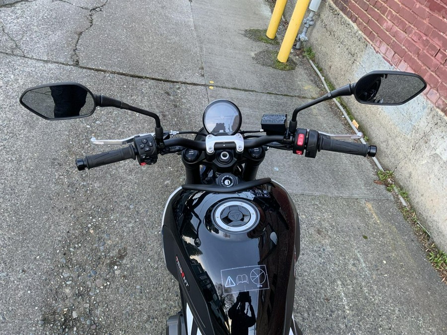 2025 Triumph TRIDENT 660