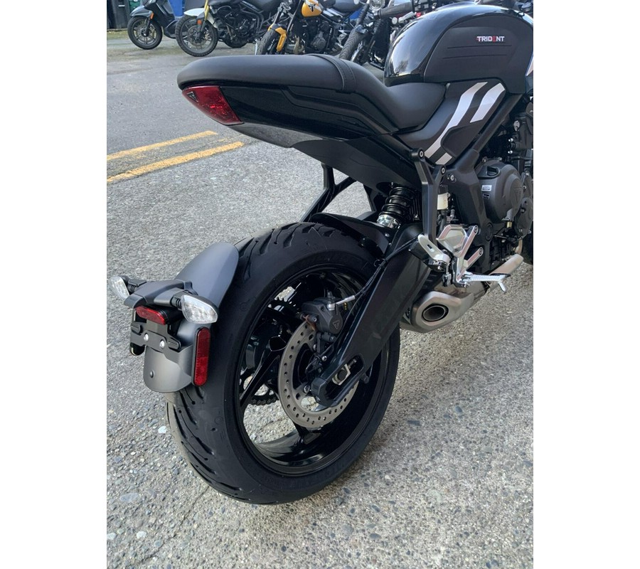 2025 Triumph TRIDENT 660