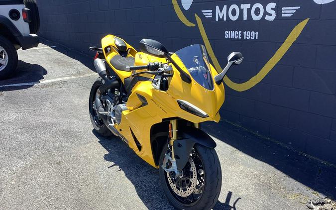 2026 Ducati PANIGALE V2S