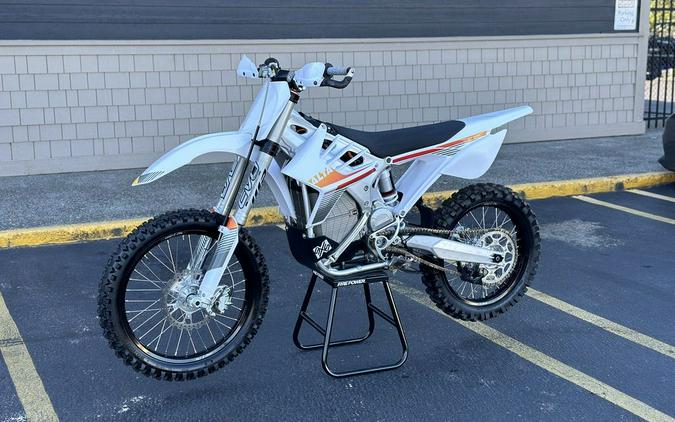 2017 Alta Motors Redshift MX