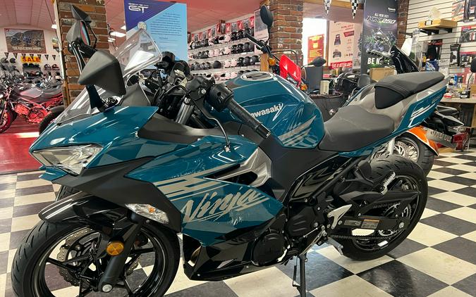 2021 Kawasaki Ninja 400