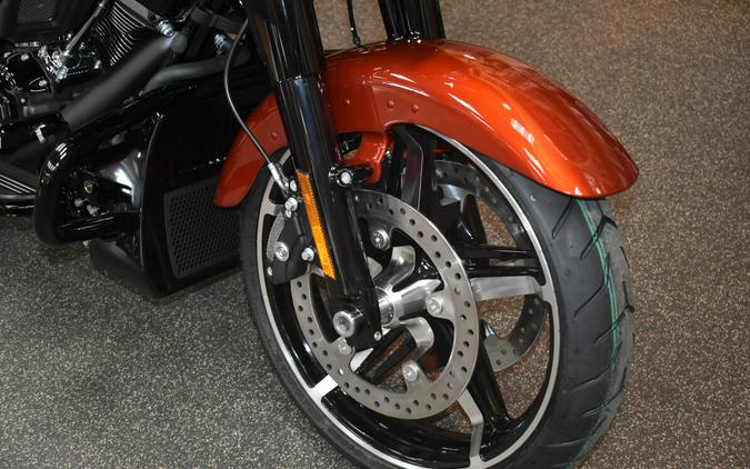 FLHX 2025 Street Glide®