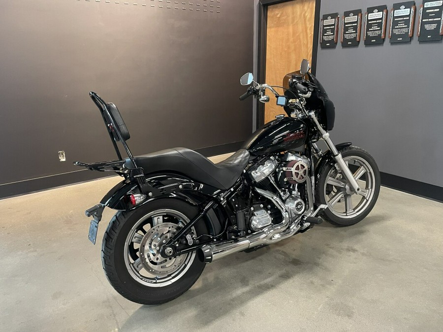 2023 Harley-Davidson® Softail® Standard Vivid Black