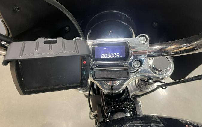 2023 Harley-Davidson® Softail® Standard Vivid Black