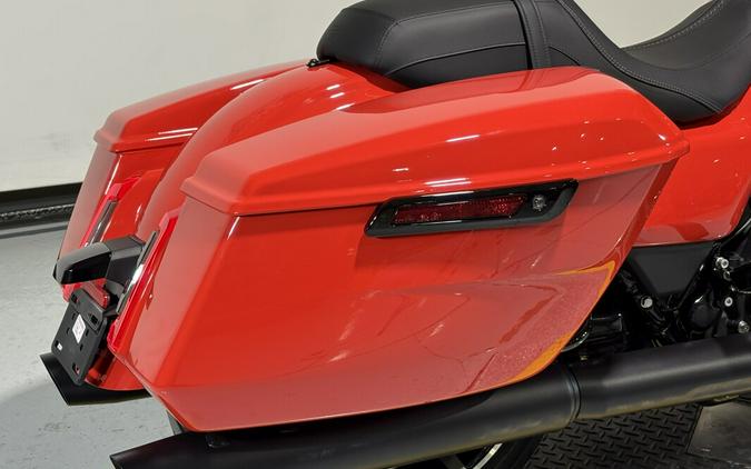 2026 Harley-Davidson® Road Glide® Blood Orange - Black