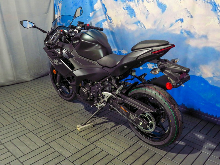 2026 Kawasaki Ninja 500 ABS Metallic Flat Spark Black
