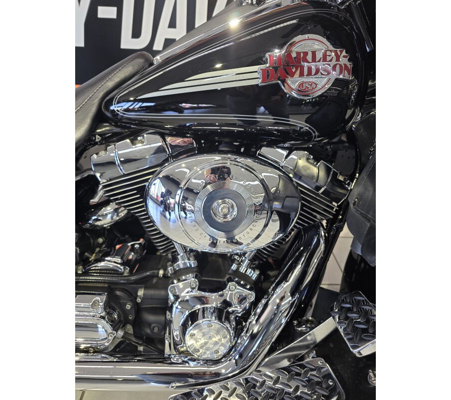 2005 Harley-Davidson Electra Glide® Ultra Classic® Vivid Black