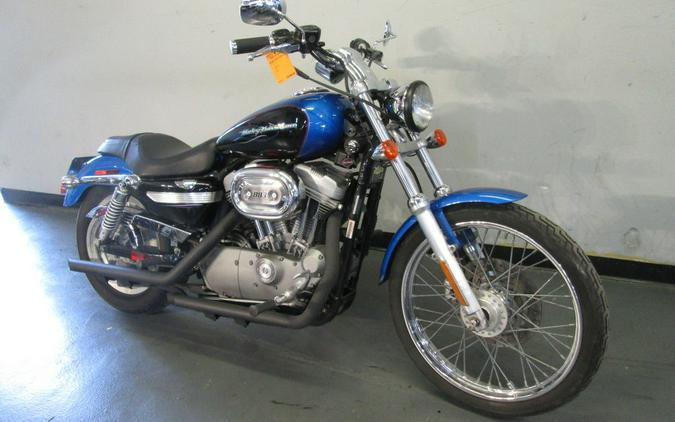 2004 Harley-Davidson® XL883C - Sportster® Custom 883