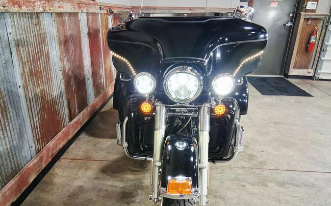 2013 Harley-Davidson® FLHTCUTG - Tri Glide® Ultra Classic®