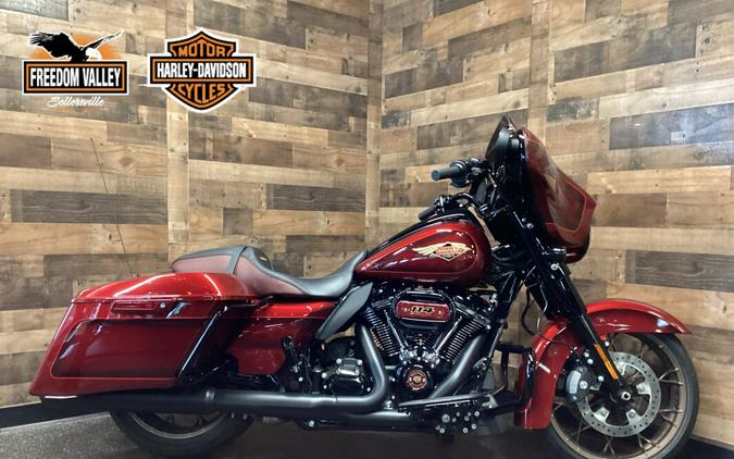 2023 Harley-Davidson Street Glide Special Heirloom Red Fade FLHXSANV