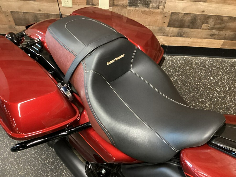 2023 Harley-Davidson® Street Glide® Special Heirloom Red Fade