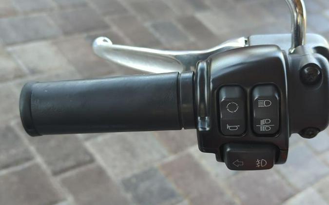 2019 Harley-Davidson® FLDE - Softail® Deluxe